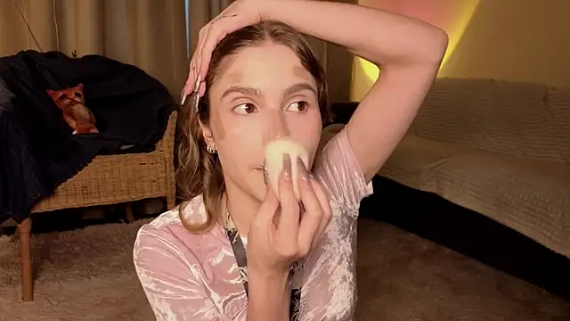 RozanneJordan online show from April 17, 5:16 pm