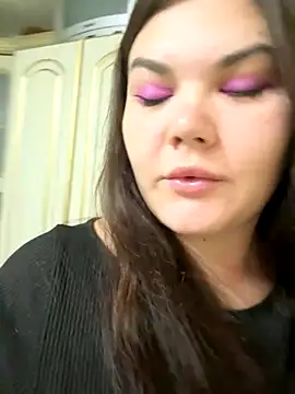 Snapshot of Maru992699 chatting on November 25, 9:26 pm Maru992699 online show from November 25, 9:26 pm