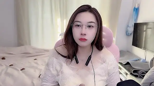 Snapshot of TTtia_ chatting on January 10, 1:40 am TTtia online show from January 10, 1:40 am