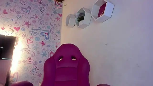 ISA RIVAS online show from December 1, 12:10 pm