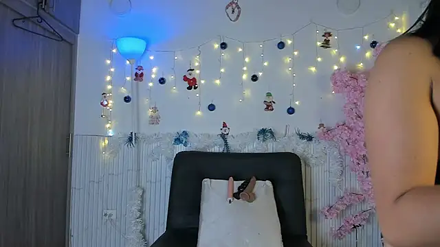 Nicole diaz7 online show from December 22, 7:33 pm