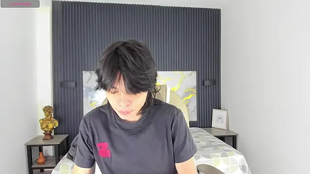 Snapshot of Sylasfrost chatting on December 3, 7:34 pm Sylasfrost online show from December 3, 7:34 pm