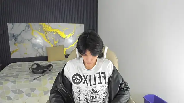 Snapshot of Sylasfrost chatting on December 4, 7:33 pm Sylasfrost online show from December 4, 7:33 pm