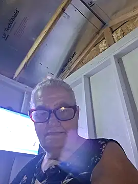 bella5757 online show from November 22, 11:26 pm