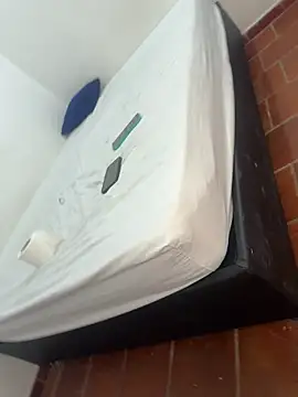 Onix couple online show from April 12, 2:55 pm