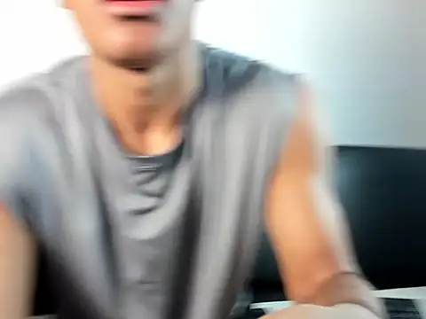 Snapshot of maikol_twinkx chatting on February 9, 4:00 pm maikol twinkx online show from February 9, 4:00 pm