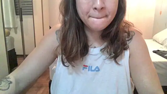 xxxluana online show from March 12, 10:05 pm