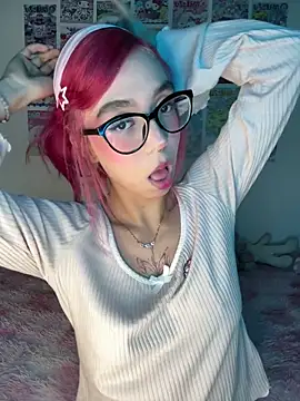 Snapshot of Valen-Foxx1 chatting on February 22, 6:24 am Valen-Foxx1 online show from February 22, 6:24 am