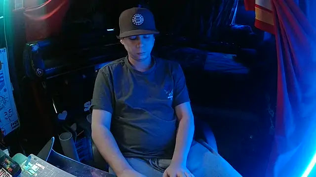 Bowerboi online show from December 4, 8:01 am