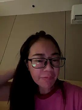 Snapshot of hoop659 chatting on November 19, 6:57 am hoop659 online show from November 19, 6:57 am