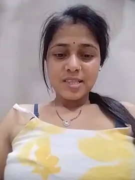 Snapshot of Hott_myraa chatting on January 31, 7:45 pm Hott myraa online show from January 31, 7:45 pm