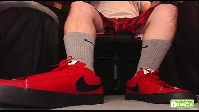 justshutupandwatch online show from April 5, 3:58 am