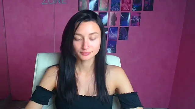 Snapshot of Stella_XO chatting on August 3, 5:50 am Stella XO online show from August 3, 5:50 am