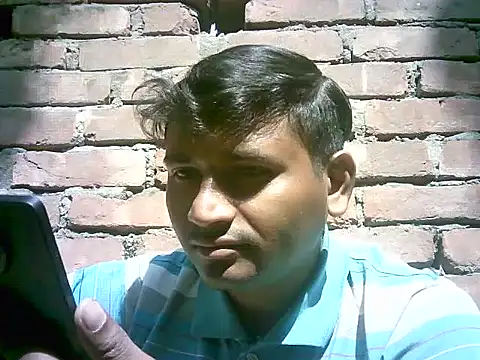 Snapshot of handsome12345_ chatting on January 17, 5:12 am handsome12345 online show from January 17, 5:12 am