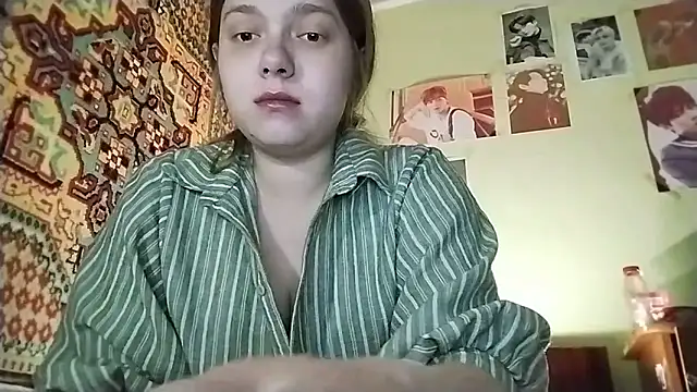 KikiBang online show from May 11, 7:33 pm