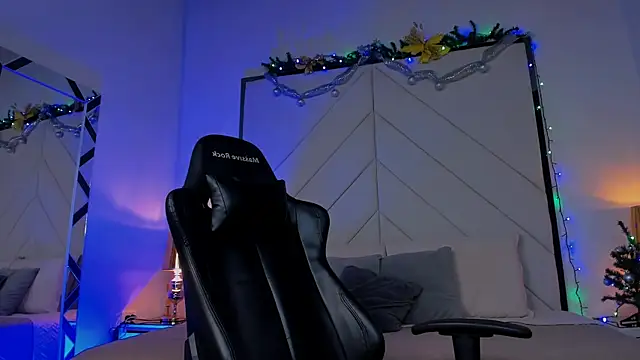 Ostin Saints online show from December 14, 4:01 pm