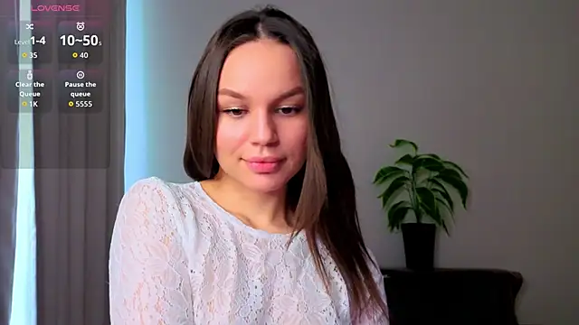 Tiffany Sweetie online show from March 14, 11:59 am