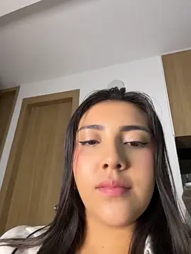 Snapshot of Sammyy_torres chatting on May 12, 2:52 am Sammyy torres online show from May 12, 2:52 am