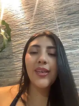 Snapshot of Sammyy_torres chatting on June 7, 1:21 am Sammyy torres online show from June 7, 1:21 am