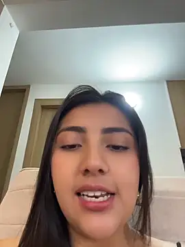 Snapshot of Sammyy_torres chatting on June 7, 9:51 pm Sammyy torres online show from June 7, 9:51 pm