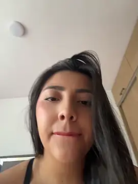 Snapshot of Sammyy_torres chatting on June 25, 9:41 pm Sammyy torres online show from June 25, 9:41 pm