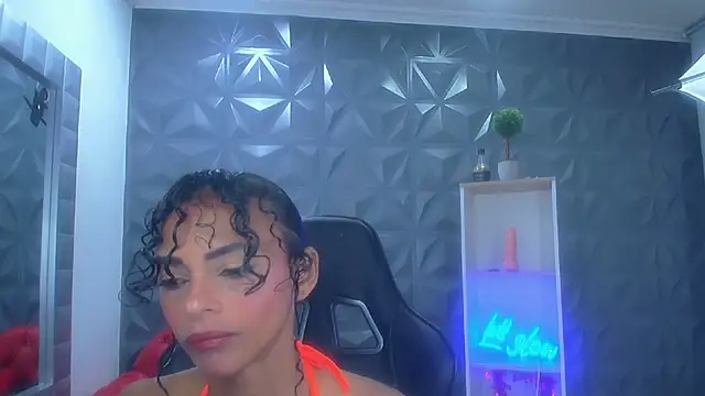 becky lynch 102 online show from February 16, 5:09 pm