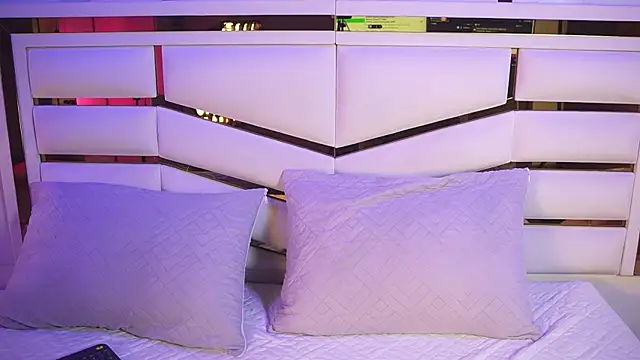 luciana agudelo online show from March 31, 7:14 pm