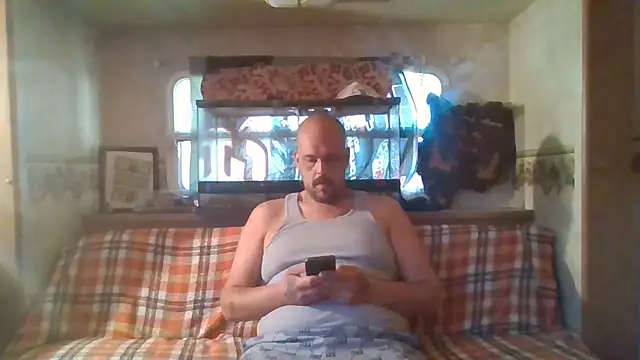 BigriskDaddy92 online show from March 17, 2:53 pm