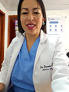 Snapshot of JustSamantha_ chatting on January 18, 1:48 pm JustSamantha online show from January 18, 1:48 pm