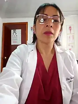 Snapshot of JustSamantha_ chatting on February 9, 1:48 pm JustSamantha online show from February 9, 1:48 pm