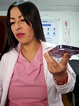 Snapshot of JustSamantha_ chatting on February 22, 12:26 pm JustSamantha online show from February 22, 12:26 pm