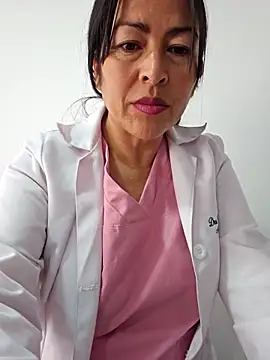 Snapshot of JustSamantha_ chatting on March 4, 2:01 pm JustSamantha online show from March 4, 2:01 pm