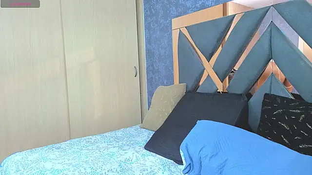 alicee foox online show from March 10, 6:35 pm