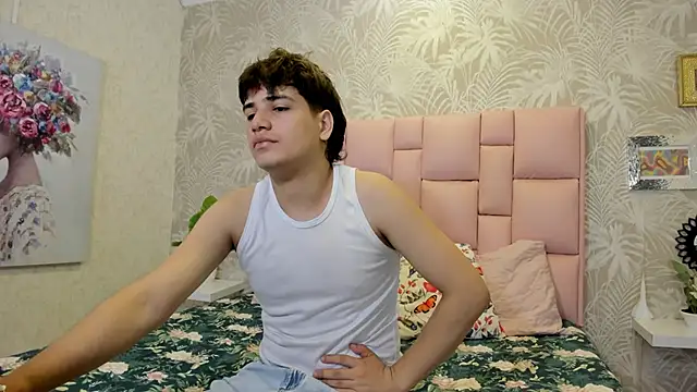 Snapshot of JakeSummer_ chatting on February 12, 1:17 pm JakeSummer online show from February 12, 1:17 pm