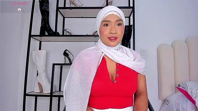 Snapshot of Amira-Zahra chatting on July 24, 10:19 pm Amira-Zahra online show from July 24, 10:19 pm