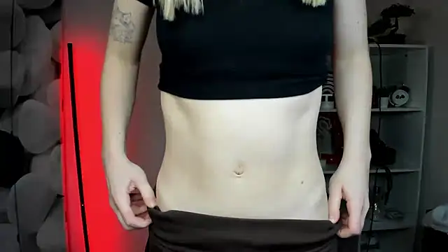 EvelynBlond online show from February 10, 1:26 pm