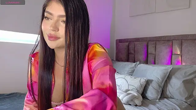 Snapshot of MarianaBaez1 chatting on March 26, 9:53 pm MarianaBaez1 online show from March 26, 9:53 pm