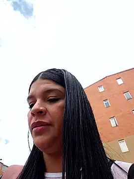 Layla-daring online show from April 16, 6:19 pm