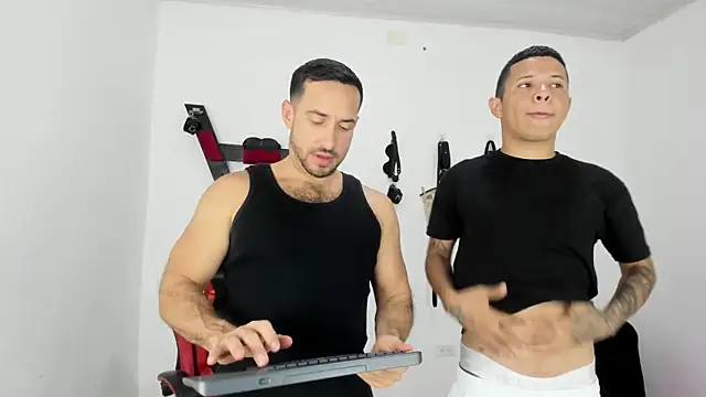 Snapshot of RoughSex_and_BDSM chatting on November 20, 3:28 am RoughSex and BDSM online show from November 20, 3:28 am