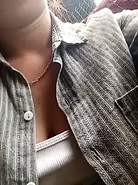 Snapshot of Jelly-squirt chatting on April 20, 8:28 am Jelly-squirt online show from April 20, 8:28 am