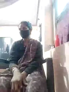 Snapshot of Yt_kinjal chatting on November 22, 8:35 am Yt kinjal online show from November 22, 8:35 am