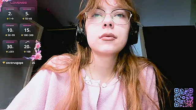 LouettaTornese online show from November 30, 7:12 am