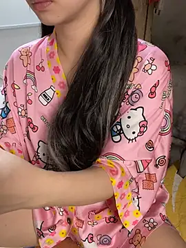 XndSeraphina online show from February 6, 4:50 am