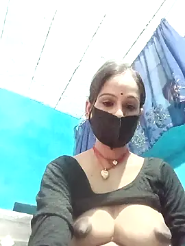 Snapshot of Nandani-758 chatting on May 24, 10:20 am Nandani-758 online show from May 24, 10:20 am