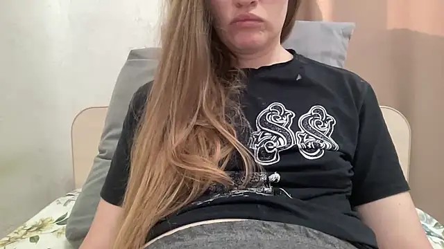 alisa kitcat online show from March 6, 7:38 am