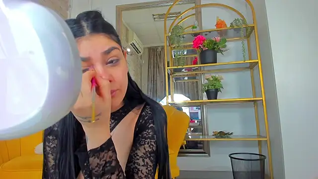 SerennaNoir online show from January 11, 5:34 am