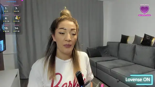 rossana doll online show from March 1, 6:15 am