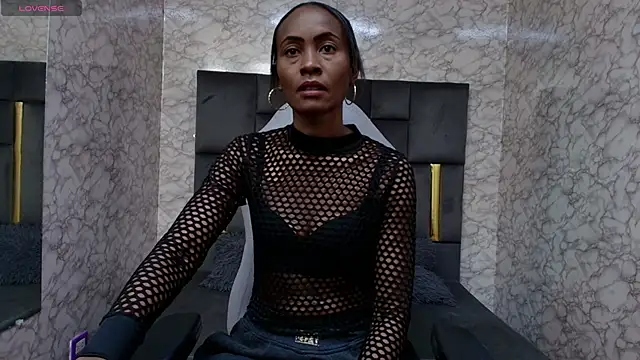 Snapshot of Miss_Shabrall23 chatting on November 20, 4:07 pm Miss Shabrall23 online show from November 20, 4:07 pm