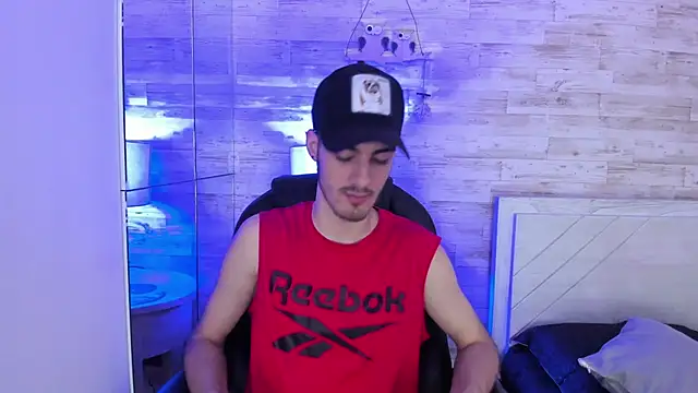 Emir Ozan  online show from February 10, 7:40 pm