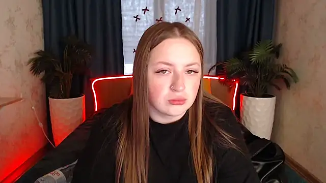 Snapshot of GirlPlayer chatting on December 16, 8:30 am GirlPlayer online show from December 16, 8:30 am